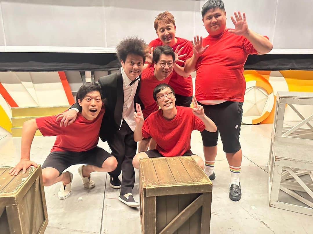 池田真一のインスタグラム：「ダブルアートの新ネタライブありがとうございました！ ゲストの男性ブランコと滝音もありがとう！ コーナーもめちゃくちゃおもろかった！ 配信で見てねー！ 秋定がおもろすぎるよ！」