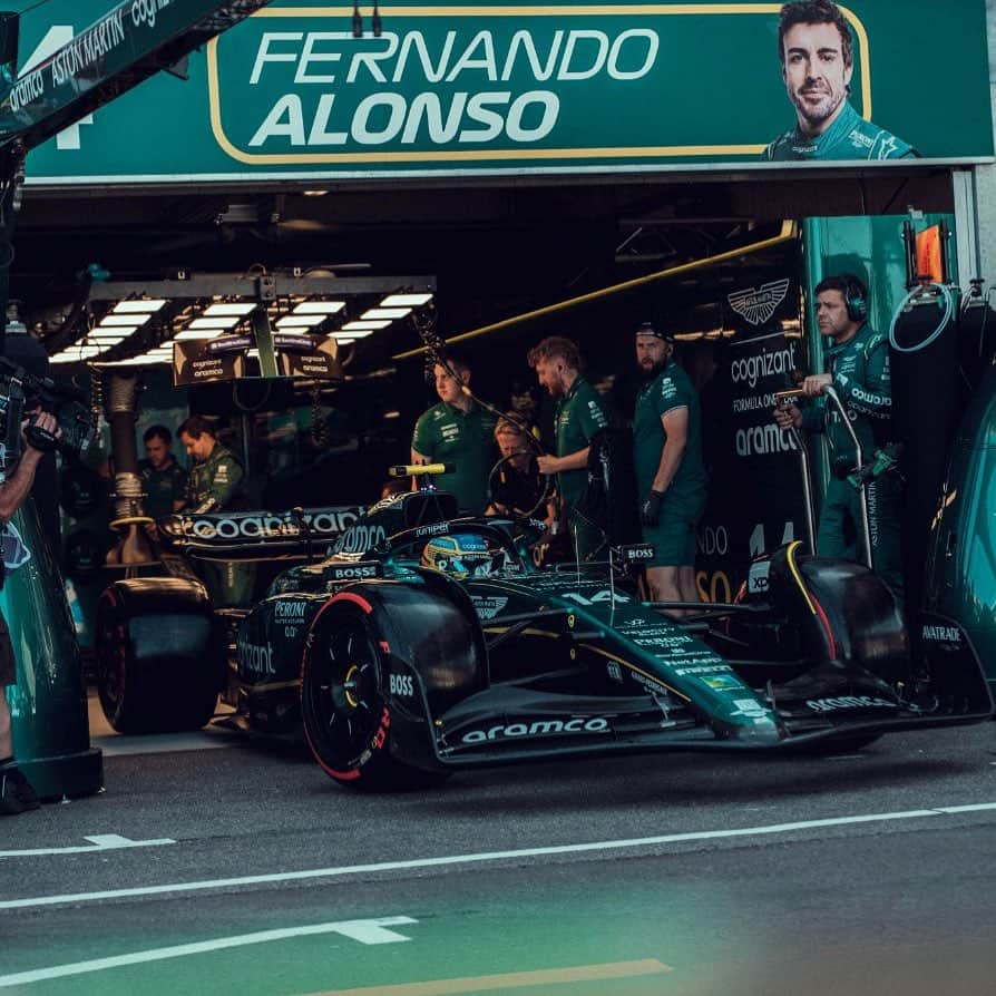 フェルナンド・アロンソさんのインスタグラム写真 - (フェルナンド・アロンソInstagram)「Race week . Last one before the break. Vamos!!!! @astonmartinf1 #f1 #astonmartin #belgium」7月26日 2時29分 - fernandoalo_oficial