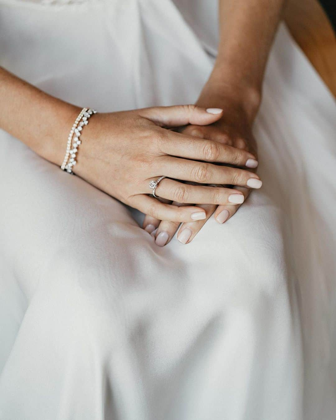 PetraKvitovaさんのインスタグラム写真 - (PetraKvitovaInstagram)「Infinitely Yours ❤️  Eternity rings made especially for us on our special day   @alo.diamonds」7月26日 2時53分 - petra.kvitova