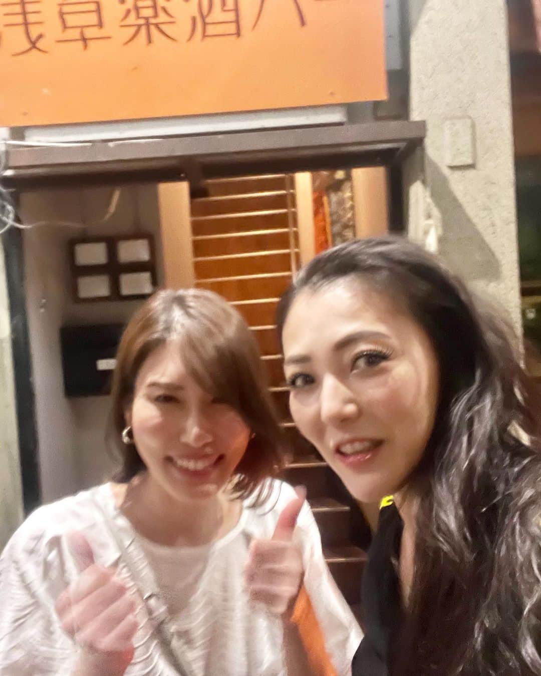 福山理子さんのインスタグラム写真 - (福山理子Instagram)「お仕事の打ち合わせ^ - ^ 大好きな、MCツッキーと 秋にイベント、ご一緒です！嬉しいなぁ☺️ 打ち合わせあとに、こんな時間まで、ガールズトーク やっぱ、好きな人たちと同じときを過ごしたいね  #ガールズトーク した #浅草グルメ #浅草ワイン館 #TOKYOknowledge #最高の夜」7月26日 2時55分 - rikofukuyama