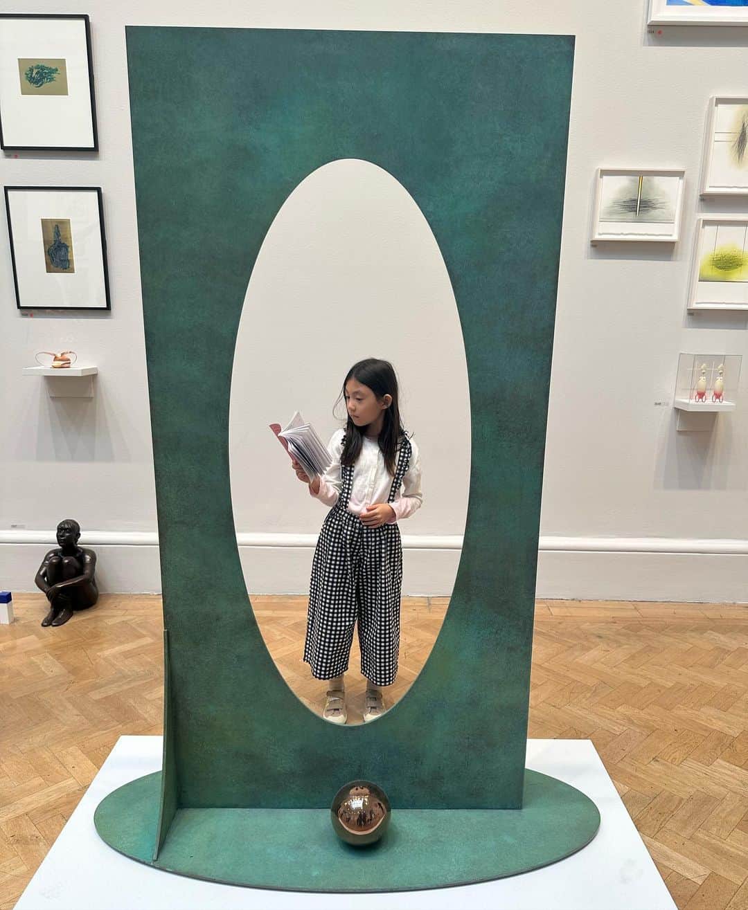 陳冠希のインスタグラム：「ARTSY FARTSY @royalacademyarts」