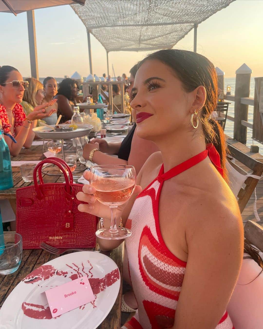 Brooke Marie Hylandさんのインスタグラム写真 - (Brooke Marie HylandInstagram)「“Magic in the Hamptons”, I get it now ❤️💄🦞」7月26日 3時12分 - brookehyland