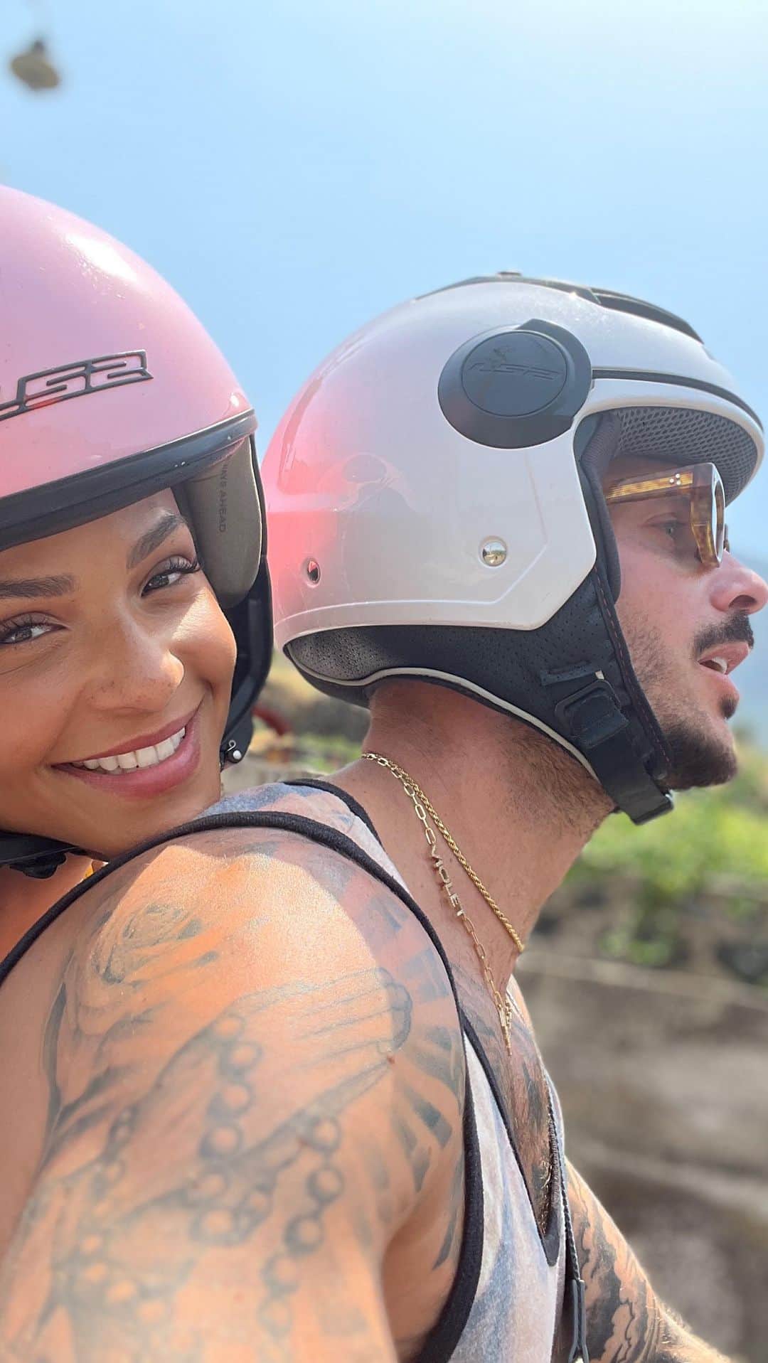 クリスティーナ・ミリアンのインスタグラム：「Chasing Adventures w/ a few riders ❤️‍🔥🛵💨 #Loveontop #itsamore」