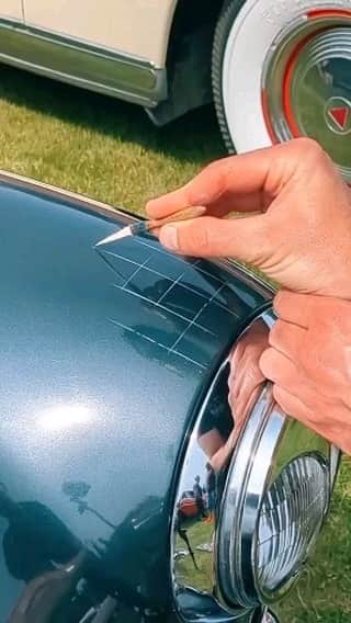 Classics Dailyのインスタグラム：「Credit @oslo.skiltmaler _ #Classic #classics #Classiccar #classiccars #americanmuscle #Musclecars #car #classicsdaily #chevy」