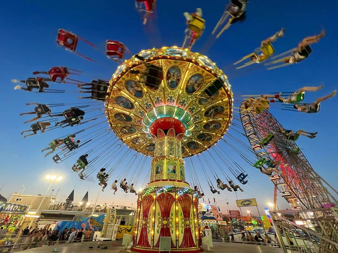 カイル・ニューマンさんのインスタグラム写真 - (カイル・ニューマンInstagram)「Mothership  Seaside Heights, NJ.」7月26日 6時00分 - kyle_newman