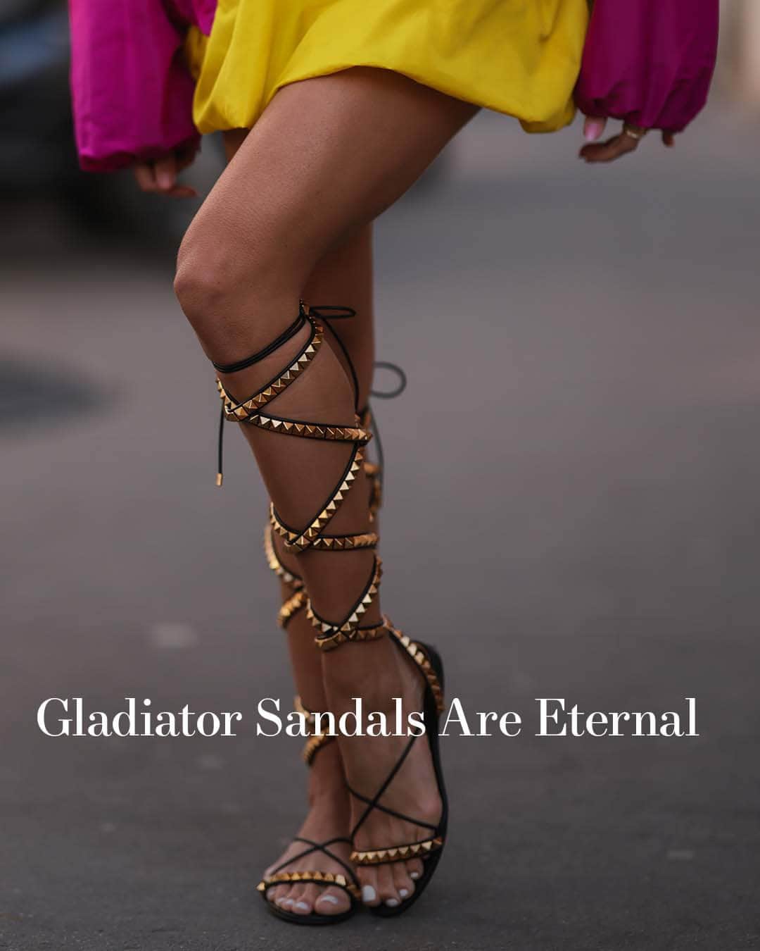 Harper's BAZAARさんのインスタグラム写真 - (Harper's BAZAARInstagram)「Warriors and the boho sensibilities of yesteryear may come to mind when you think of gladiator sandals, but the style is anything but passé. It’s why the shoes have stood the test of time—and why BAZAAR editors have been reaching for them this summer. At the link in bio, we’ve rounded up 15 editor-approved options, from chunky caged iterations to slender strapped silhouettes. Get shopping.」7月26日 6時10分 - harpersbazaarus