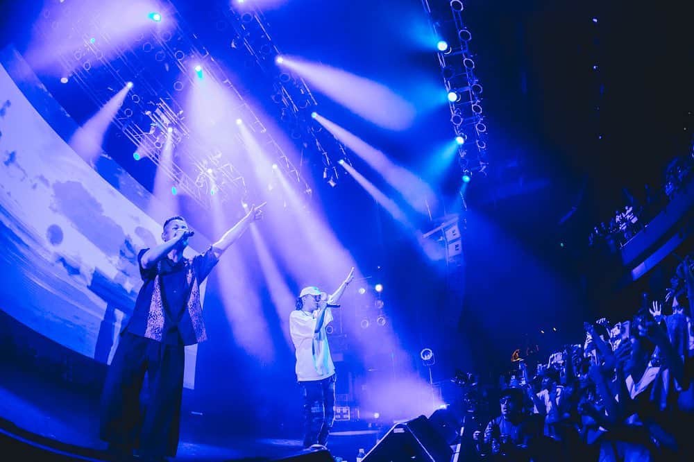 輪入道のインスタグラム：「GADORO君の渋谷O-EASTワンマンライブに客演で参加させていただきました。有難う御座いました。 彼と同じ時代に生きている事を誇りに思います。 Restart!!」