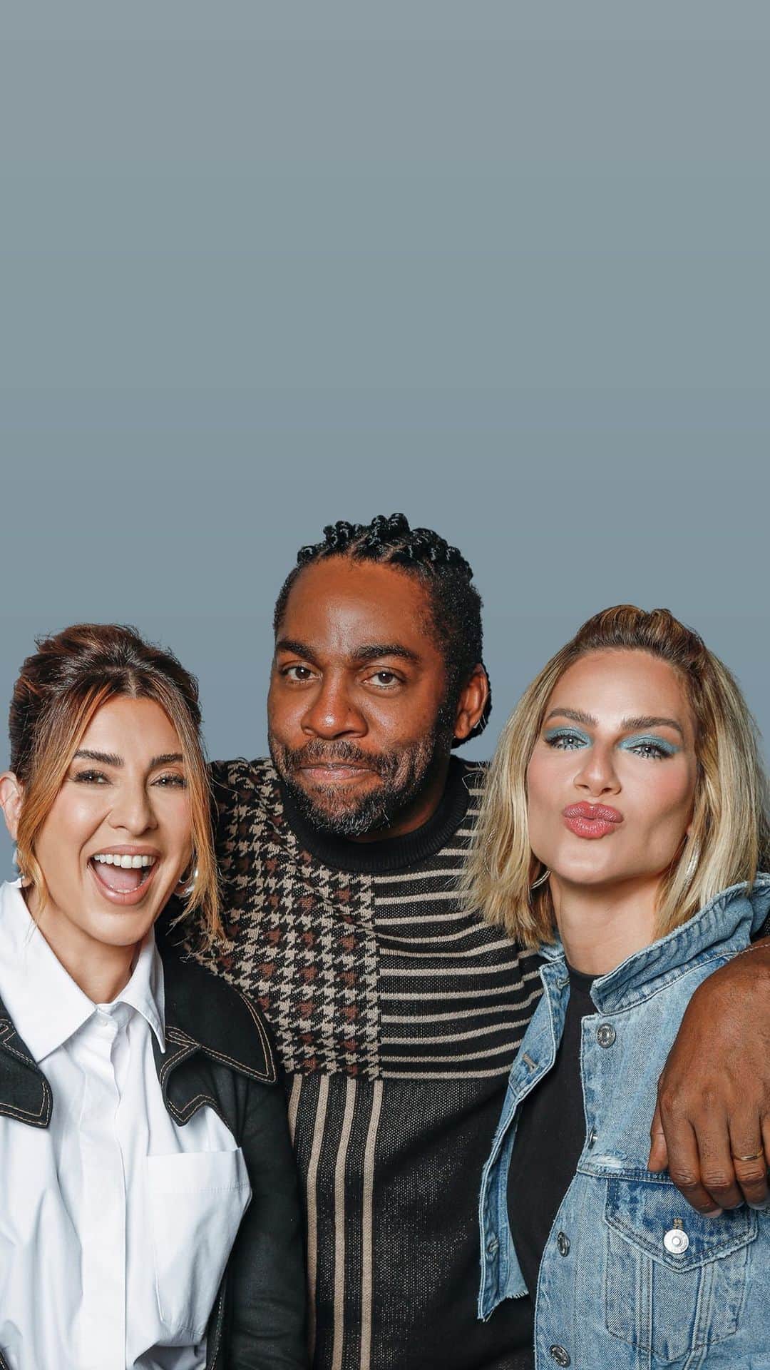 Giovanna Ewbankのインスタグラム：「O #QUEMPODEPOD TÁ PURA BAIANIDADE... CHEGUE AÍ @OLAZARORAMOS!!! Que programa, meus amigos, que programa. Tem MUITA risada, muita emoção e muita troca com esse artista que é referência de generosidade. 🫶🏿🫶🏿🫶🏿  Hoje e toda terça-feira, às 19h, tem episódio novo no canal @Gioh_Oficial! ENTÃO JÁ SE INSCREVE E ATIVA O SININHO pra não perder NADA!!! 🎦 (Link na bio) ❤️  #canalgioh #quempodepod #videocast #gioh #giohnoyoutube #fepa #lazaroramos #quempodepodcomlazaroramos」