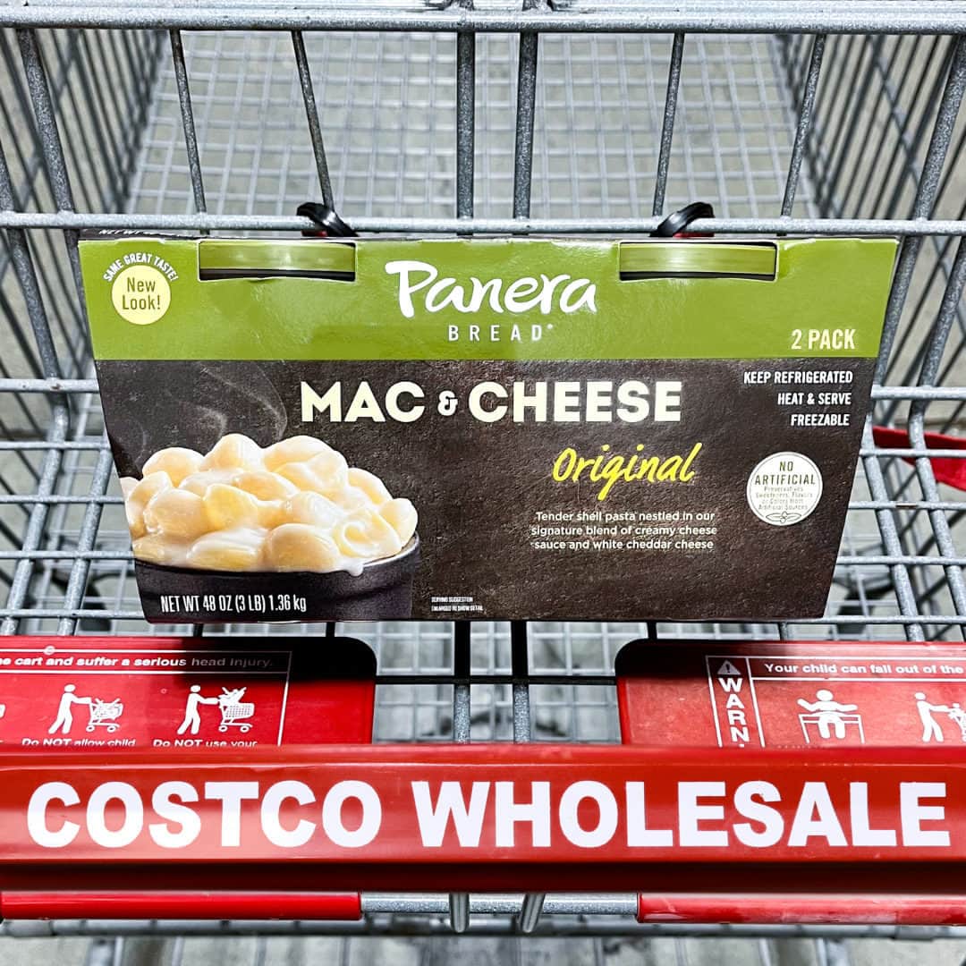 Costcoさんのインスタグラム写真 - (CostcoInstagram)「Enjoy this rich, creamy white cheddar mac & cheese with tender shell pasta. 🧀 Save $3.60 through 7/30/23.  Available in warehouses: Panera Bread Mac & Cheese.」7月26日 7時15分 - costco