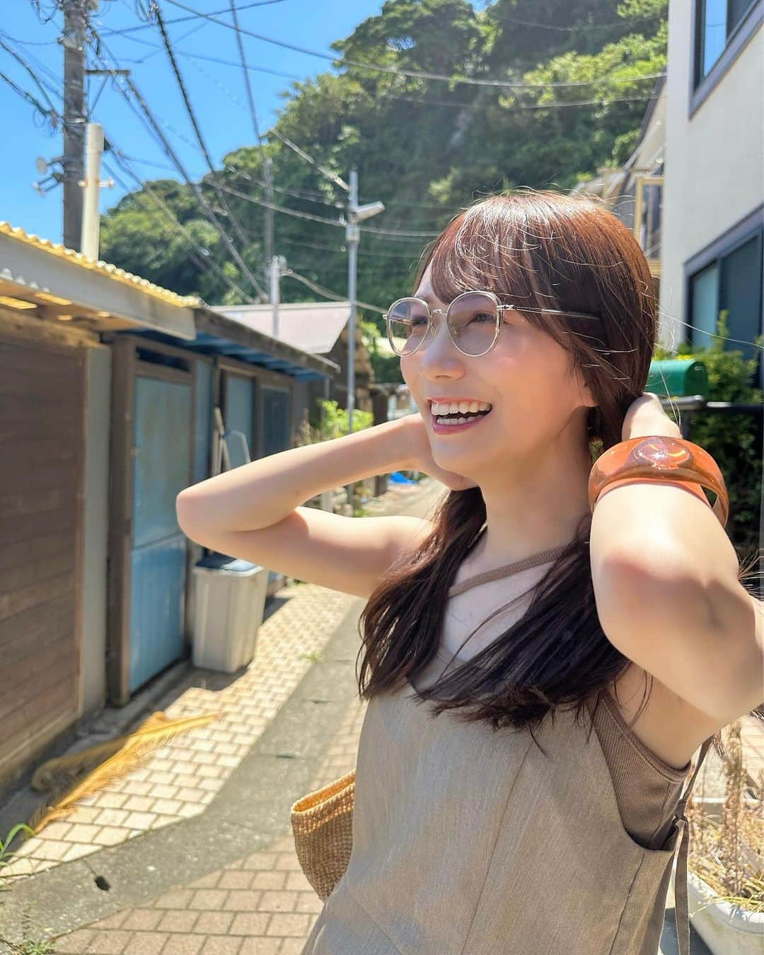 江嶋綾恵梨さんのインスタグラム写真 - (江嶋綾恵梨Instagram)「夏を満喫🌻𓂃 ⁡ みんなは今年の夏、何するの？🍉 聞かせて聞かせてッ🫧 ⁡ #江ノ島 #江ノ島観光 #夏休み #夏 #淡色女子 #淡色コーデ  #サングラス #sunglasses #resee #SELENEJAPAN」7月26日 18時37分 - aeringoooo