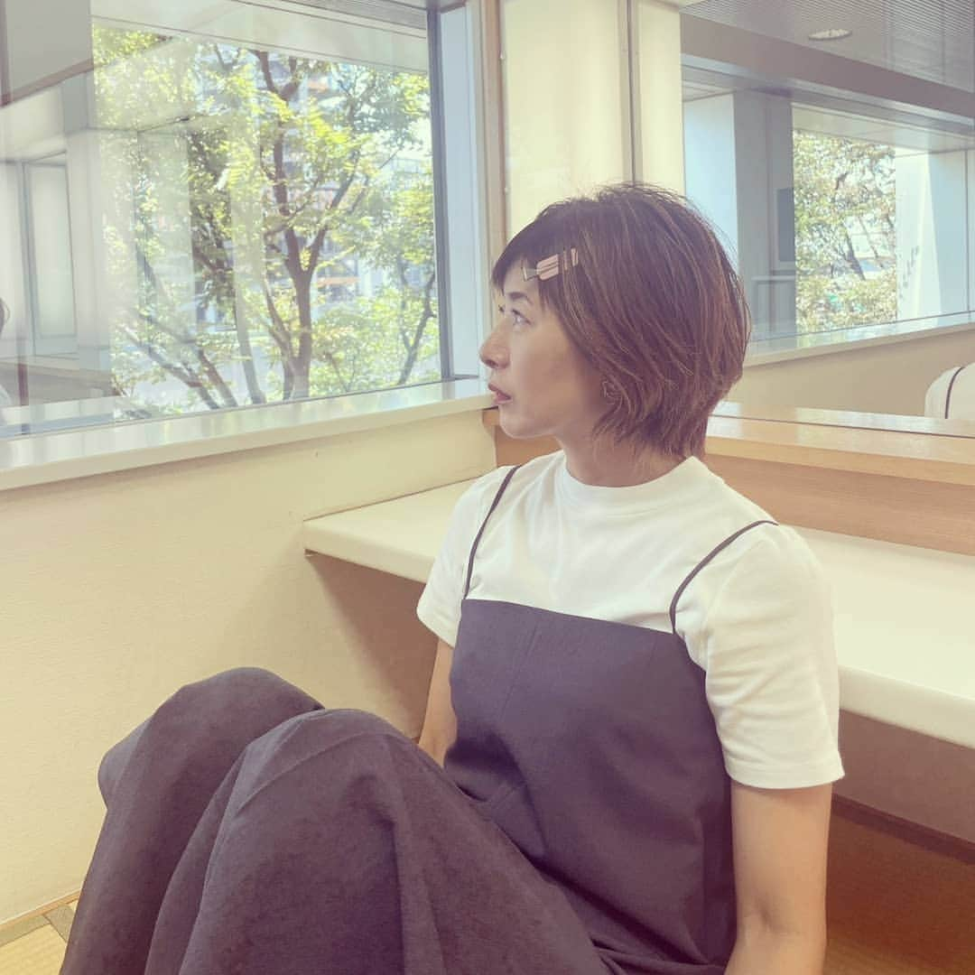 富永美樹さんのインスタグラム写真 - (富永美樹Instagram)「#収録 昨日の#焼き肉弁当 美味しかったな😊 昨日と今日の#楽屋 #オフショット   #問題9 #ベトナム語  パズル感覚で楽しく進めてます  今日は久しぶりに#東大王 の放送があるみたいなので 帰って見ようっと」7月26日 17時17分 - miki.tominaga.official