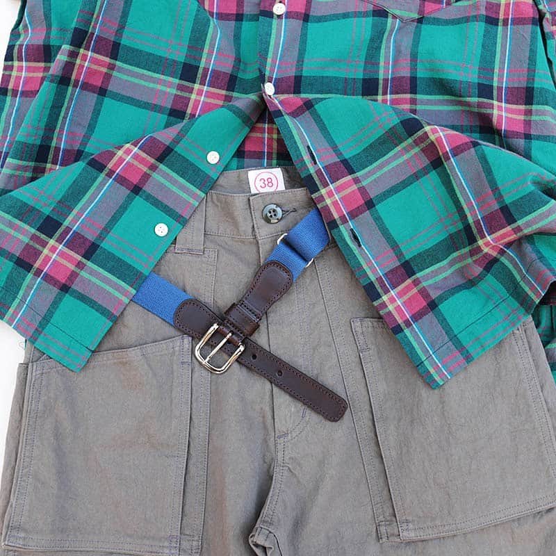 Freeport-ueno/上野さんのインスタグラム写真 - (Freeport-ueno/上野Instagram)「solid ribbon belt  コーディネートネートをあれこれ。  これだけ暑いと シンプルでかつ爽やかに  そして鮮やかな色使いが必要不可欠かと。  無地✖️無地  これも間違いないのですが  やはり遊び心 入れたくなりますよね🎀  #BlueWater#ribbonbelt  #Freeport#Freeportueno #上野セレクトショップ」7月26日 17時47分 - freeportueno