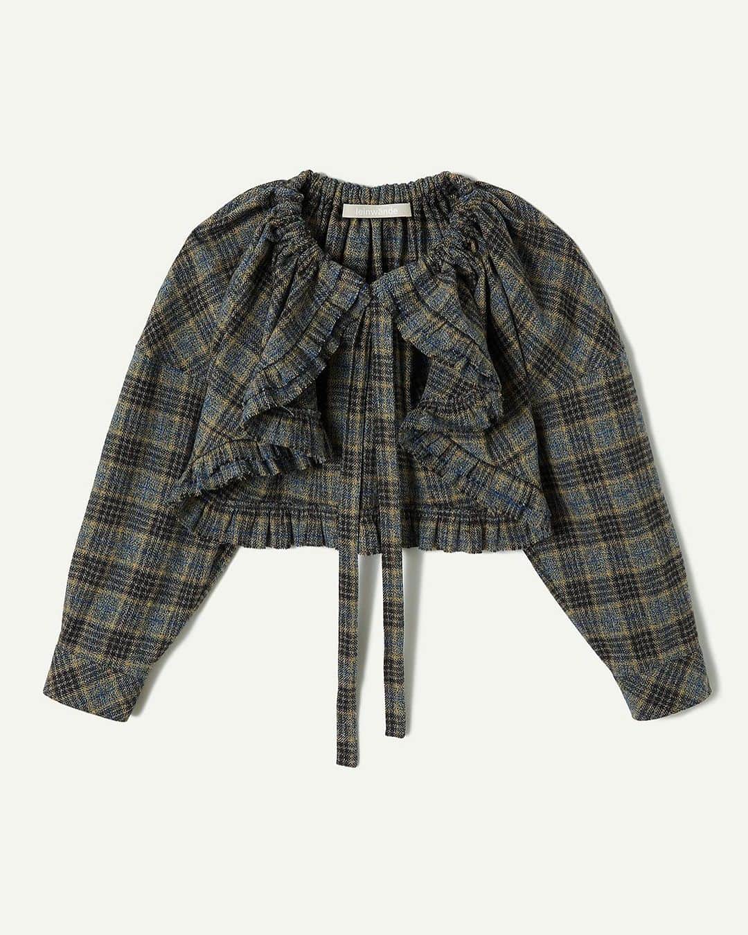 leinwande_officialさんのインスタグラム写真 - (leinwande_officialInstagram)「ㅤㅤㅤㅤㅤㅤㅤㅤㅤㅤㅤㅤㅤ leinwände 23autumn/winter collection -Tie Check Shirt- ㅤㅤㅤㅤㅤㅤㅤㅤㅤㅤㅤㅤㅤㅤㅤㅤㅤㅤㅤㅤㅤㅤㅤㅤㅤㅤㅤㅤㅤㅤㅤㅤㅤㅤㅤㅤㅤㅤㅤ Used casual flannel checked fabric woven with thread-dyed thick yarn. The gathers of the collar made with mens-like fabric give it impressive accent. It can be worn with tying the ribbon and also as a collarless jacket with untied the ribbon. The cocoon shape on the back is also a key point. It is one of pieces that expresses the theme of the season.  ㅤㅤㅤㅤㅤㅤㅤㅤㅤㅤㅤㅤㅤ #leinwände #leinwande」7月26日 18時28分 - leinwande_official
