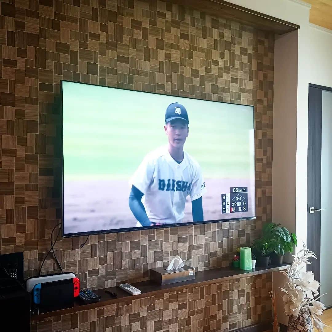 松本隆博のインスタグラム：「。⁡ ⁡大分市なう。⁡ ⁡⁡ ⁡高校野球県大会では、⁡ ⁡大分商業高校が明豊と試合。⁡ ⁡…思えば11年前に大分商業高校⁡ ⁡で講演コンサートした。⁡ ⁡その時の様子は⁡ ⁡https://ameblo.jp/matsumoto-t/entry-11268723385.html⁡ ⁡⁡ 生徒らの⁡コメント数73件。⁡ 久しぶりその⁡読んで、僕もさらに⁡ ⁡頑張ろう🔥💪⁡ ⁡⁡ ⁡還暦少年 松本隆博⁡ ⁡」