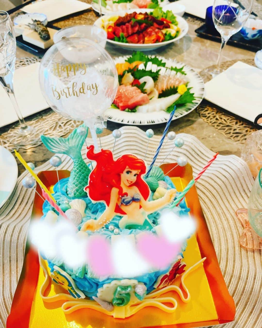 芳賀優里亜さんのインスタグラム写真 - (芳賀優里亜Instagram)「この間5歳を迎えました🎂🎈  まだまだ赤ちゃんでいてほしいけど 成長を見るのも楽しみです😌😌  最近はたくさんのペット（ぬいぐるみ）と メルちゃんのお世話で忙しいようで🫣  この一年も元気で怪我なく過ごせますように🎈🎈🎈  たくさん思い出つくるぞーーー🎉🎉」7月26日 10時44分 - yuria_haga