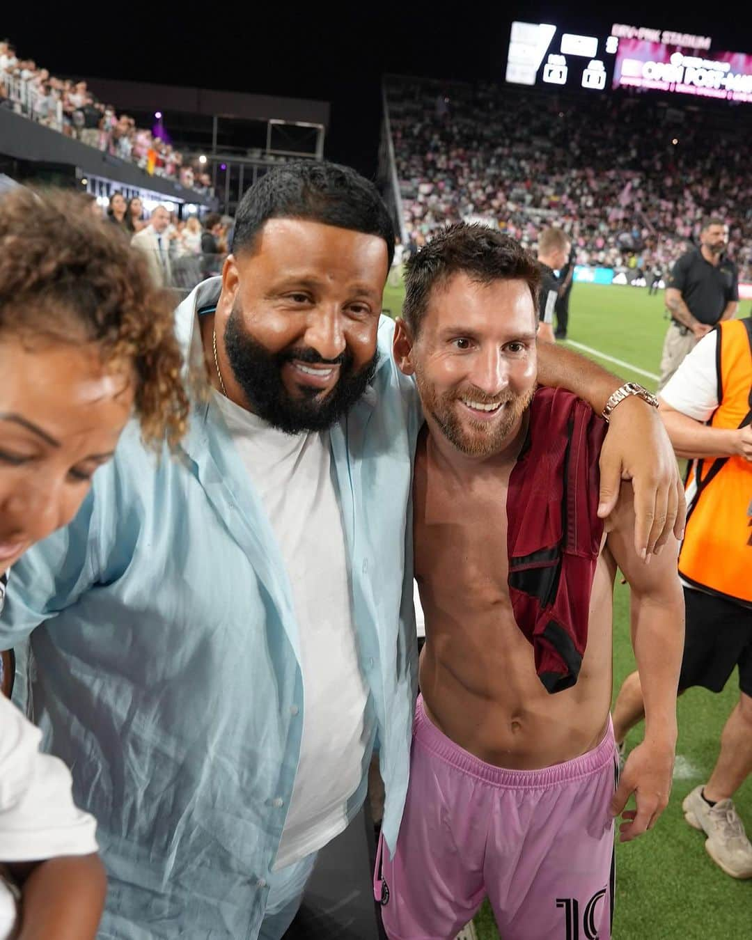 DJキャレドさんのインスタグラム写真 - (DJキャレドInstagram)「Great win @leomessi #MIAMI @mls @intermiamicf @wethebest LETS GO PLAY SOCCER ⚽️」7月26日 10時46分 - djkhaled