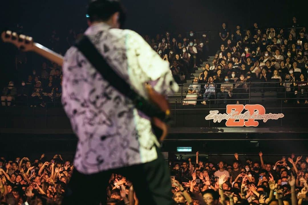 武田祐介のインスタグラム：「2023.07.25 Zepp Kuala Lumpur🇲🇾  It was an amazing night!!! Thank you so much for coming to our first show in Malaysia. All of your happy faces made us feel so good! I’m looking forward to seeing you again.  Terimakasih banyak!  📷@takeshiyao」