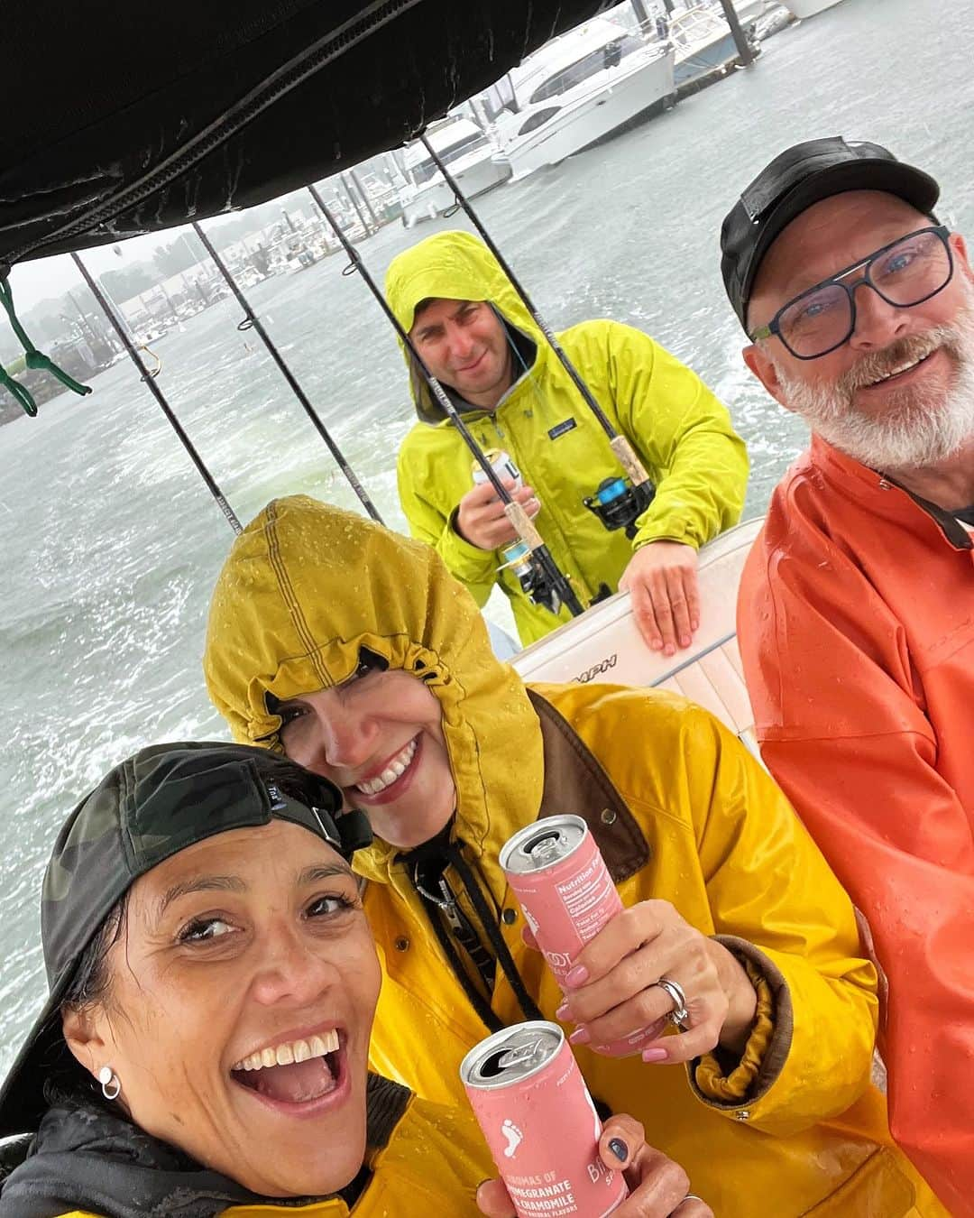 Ilana Wilesさんのインスタグラム写真 - (Ilana WilesInstagram)「Come to Maine, Lucy said. “We’ll stay in a house on a little island. Just drive to Portland and we’ll pick you up by boat.” Cut to us arriving in a torrential downpour. Like the hardest I’ve ever seen it rain in my life. Lucy and Eric were there to pick us up as promised. With double raincoats for us both, rubber flip flops cause Lucy knew I would show up in platform sandals, garbage bags to put over our luggage and wheel barrows to navigate the docks, one step at a time to make sure my flip flops had traction so the wind wouldn’t blow me into the water. When we finally had all our stuff in the boat, they handed Mike a beer and me a can of rosé and then took off into the choppy water. As the rain pelted us in every direction imaginable and I struggled to hang onto both my rosé and the railing for dear life, I shouted above the storm. “HOW LONG DID YOU SAY THIS BOAT RIDE IS TO THE HOUSE??” Lucy shouted back. “TWO HOURS.” Hahahaha. It was ten minutes. Whole thing felt unreal. Like I was in a Wes Anderson movie. Or the final scene of the Truman Show. Is this real life????? That was quite a dramatic intro, Maine!」7月26日 12時29分 - mommyshorts