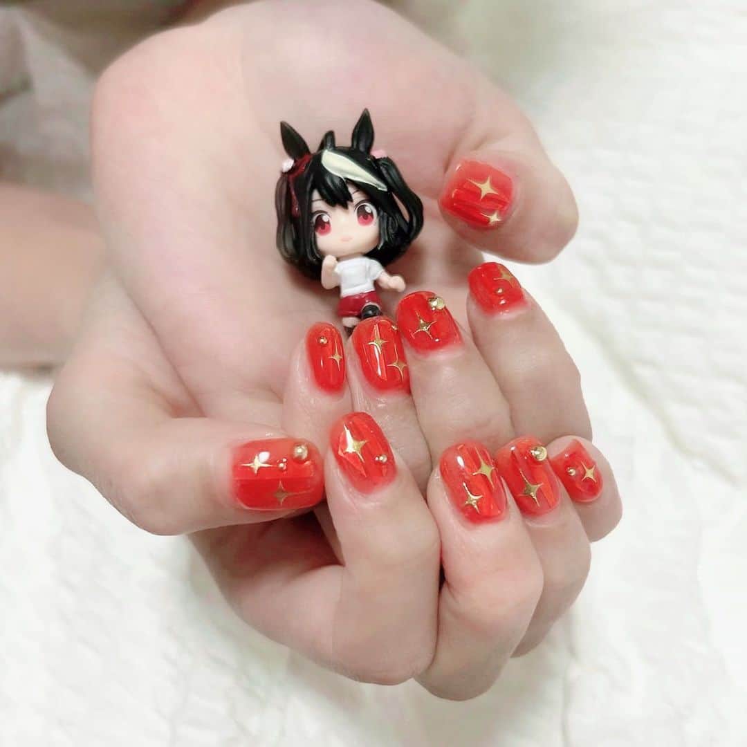 矢野妃菜喜のインスタグラム：「せっかくだからこっちにも載せちゃお。 キタちゃんネイル！ ひーちゃん本当にありがと💎 @17.tachibana   #ウマ娘 #キタサンブラック」