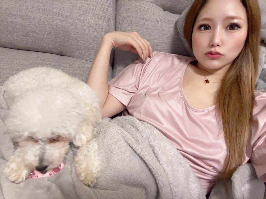 花咲うみのインスタグラム：「水曜日🤍🤍」