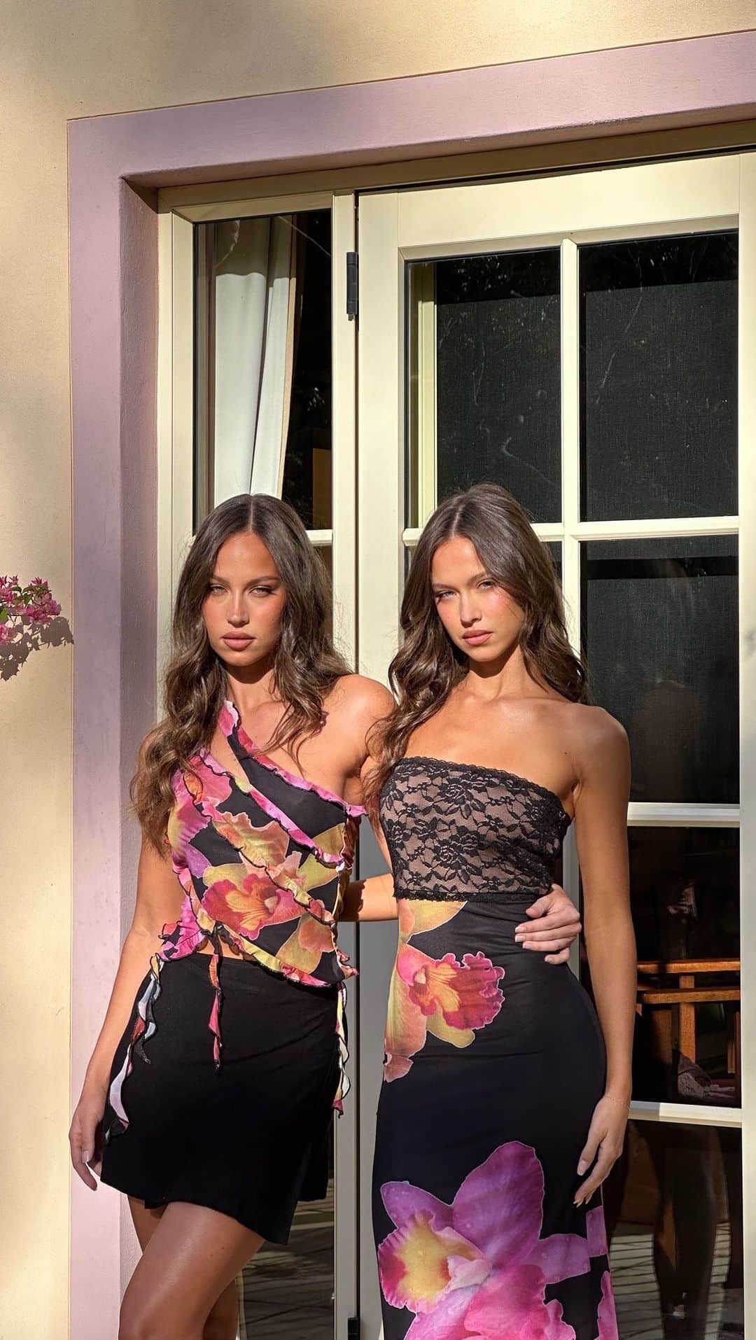 tiger Mistのインスタグラム：「Fall in love with our favourite floral of the season. Tap to shop! ❥」