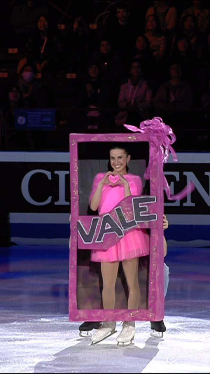 ヴァレンティーナ・マルケイのインスタグラム：「Figure Skating Barbie ⛸️🎀  Valentina Marchei and Ondrej Hotarek’s exhibition program to Aqua’s “Barbie Girl” in 2018 was ahead of its time!   @valemarchei14 @ondrejhotarek   #Barbie #figureskating」