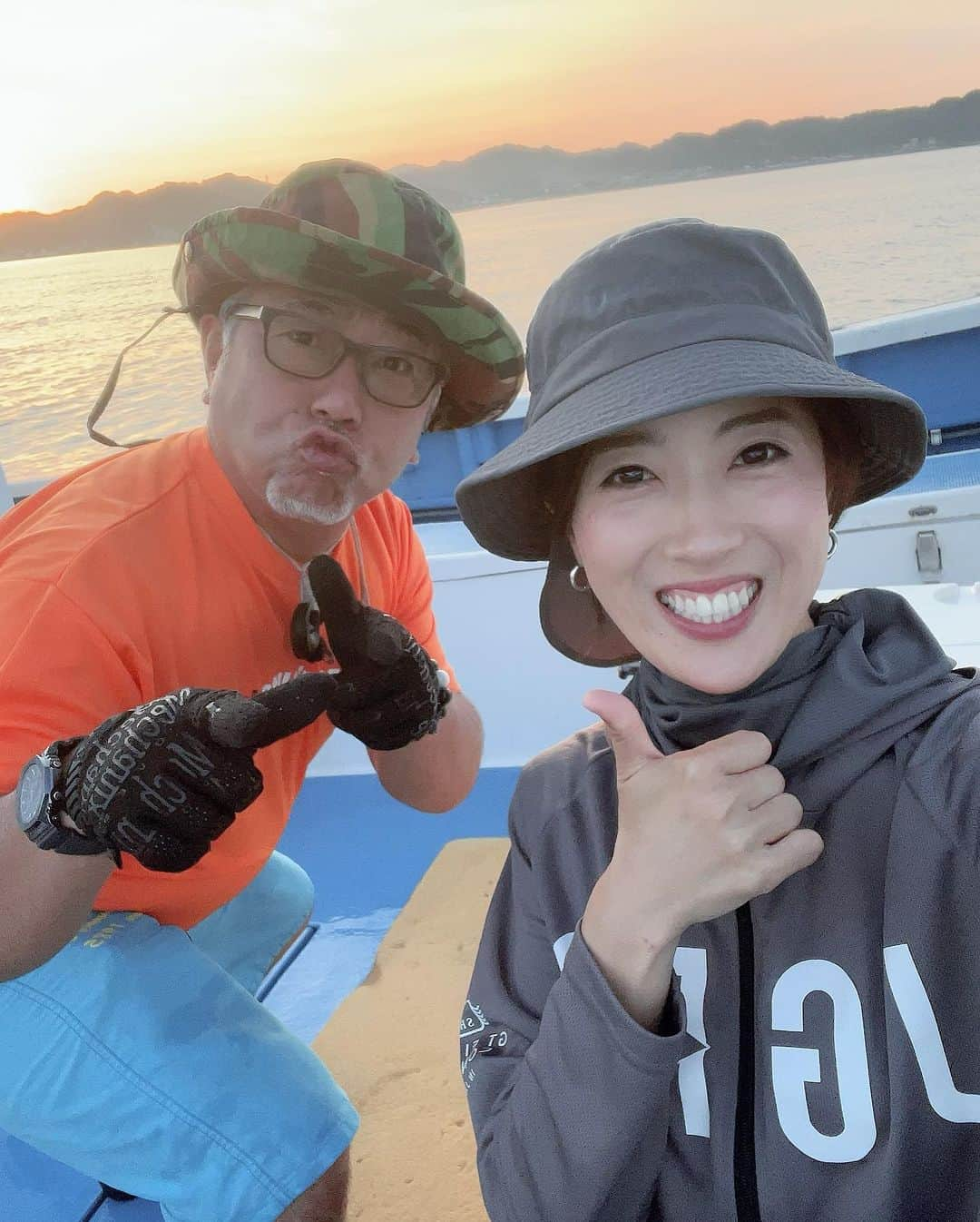 省吾さんのインスタグラム写真 - (省吾Instagram)「先日、釣りビジョンのロケに行って来ましたよ🎣 そのもようは8/11 の21時より初回放送の『釣りうぇ〜ぶ』の中で放送されますのでアタクシとオカマリのバタバタ劇場をお楽しみに‼️  #釣りビジョン #釣りうぇ〜ぶ #オカマリ #岡田万里奈 #中山省吾 #シイラゲーム #平塚カップ #庄三郎丸 #共栄丸」7月26日 18時47分 - shogo_hinokuruma