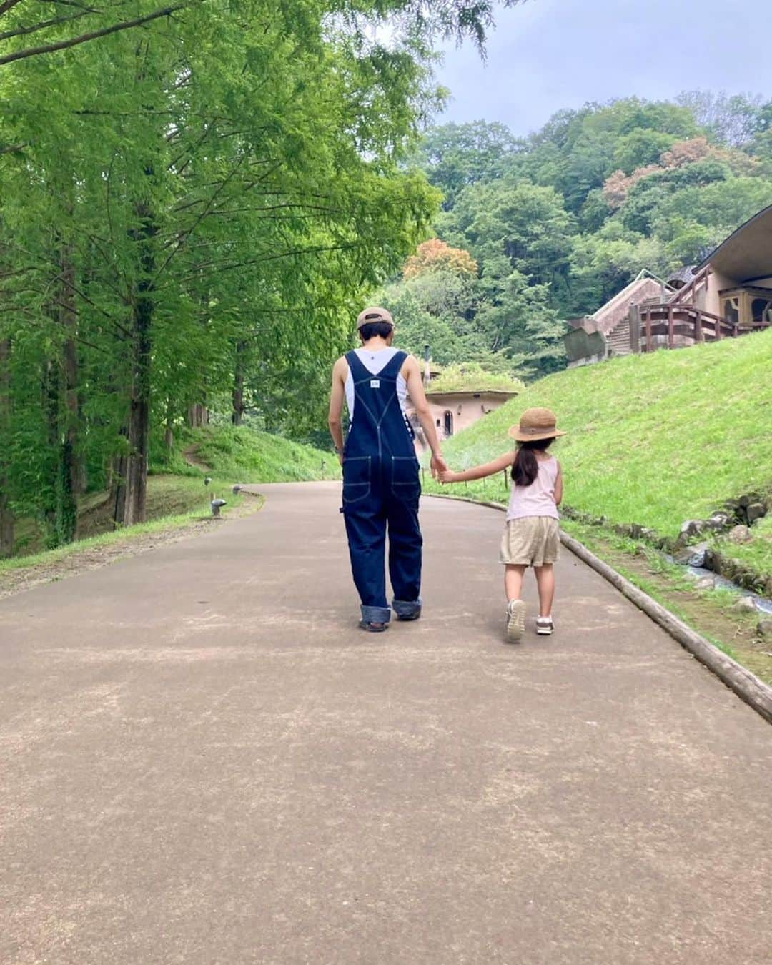 木崎あおいさんのインスタグラム写真 - (木崎あおいInstagram)「_ 飯能にあるトーベヤンソンあけぼの子どもの森公園に行ってきました🌳 小さいとき以来だったけど自然豊かで素敵な場所( ◠‿◠ )  飯能はムーミンバレーパークもあるので ムーミン好きはぜひ行ってみてください🍄❤️  #飯能 #飯能市 #飯能住まい  #トーベヤンソンあけぼの子どもの森公園  #ムーミンバレーパーク  #木﨑あおい」7月26日 18時30分 - aoi_kizaki