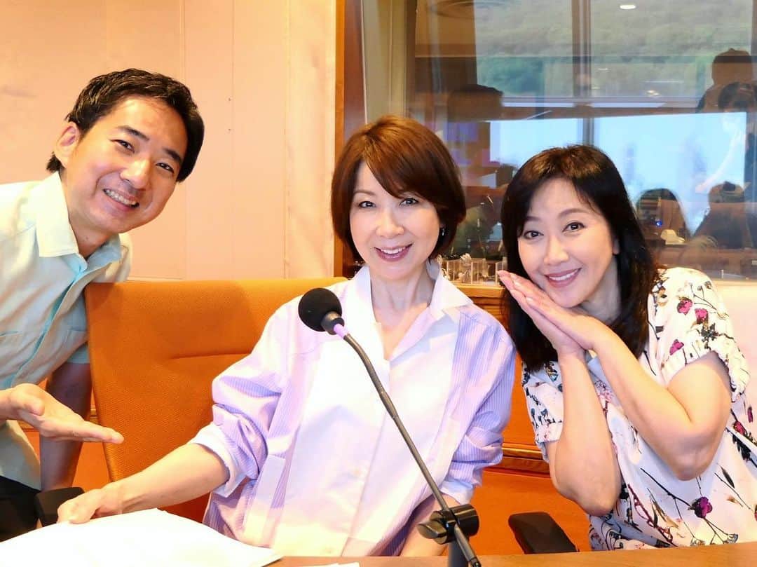伍代夏子のインスタグラム：「今日のNHKラジオ「ふんわり」は、伊藤蘭さんをゲストにお迎えしてお送りいたしました。 いくつになってもランちゃんはめっちゃ可愛い〜😍 キャンディーズ時代のヒット曲も沢山おかけしましたよ👍 聴き逃しちゃったアナタ… らじる⭐️らじるで聴いてちょ😘 #nhkラジオ第1  #ふんわり  #生放送  #水曜日は早起き  #伊藤蘭 さん #稲垣秀人アナウンサー  #伍代夏子」