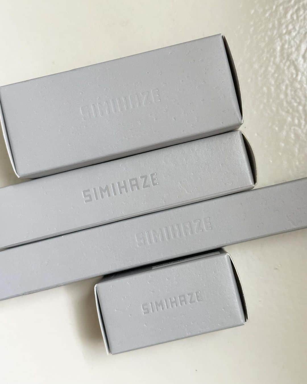 Sachiさんのインスタグラム写真 - (SachiInstagram)「🩶🍿  同じものって並ぶとより可愛いよね。そのテンション好き。」7月26日 13時22分 - sattyyyyy