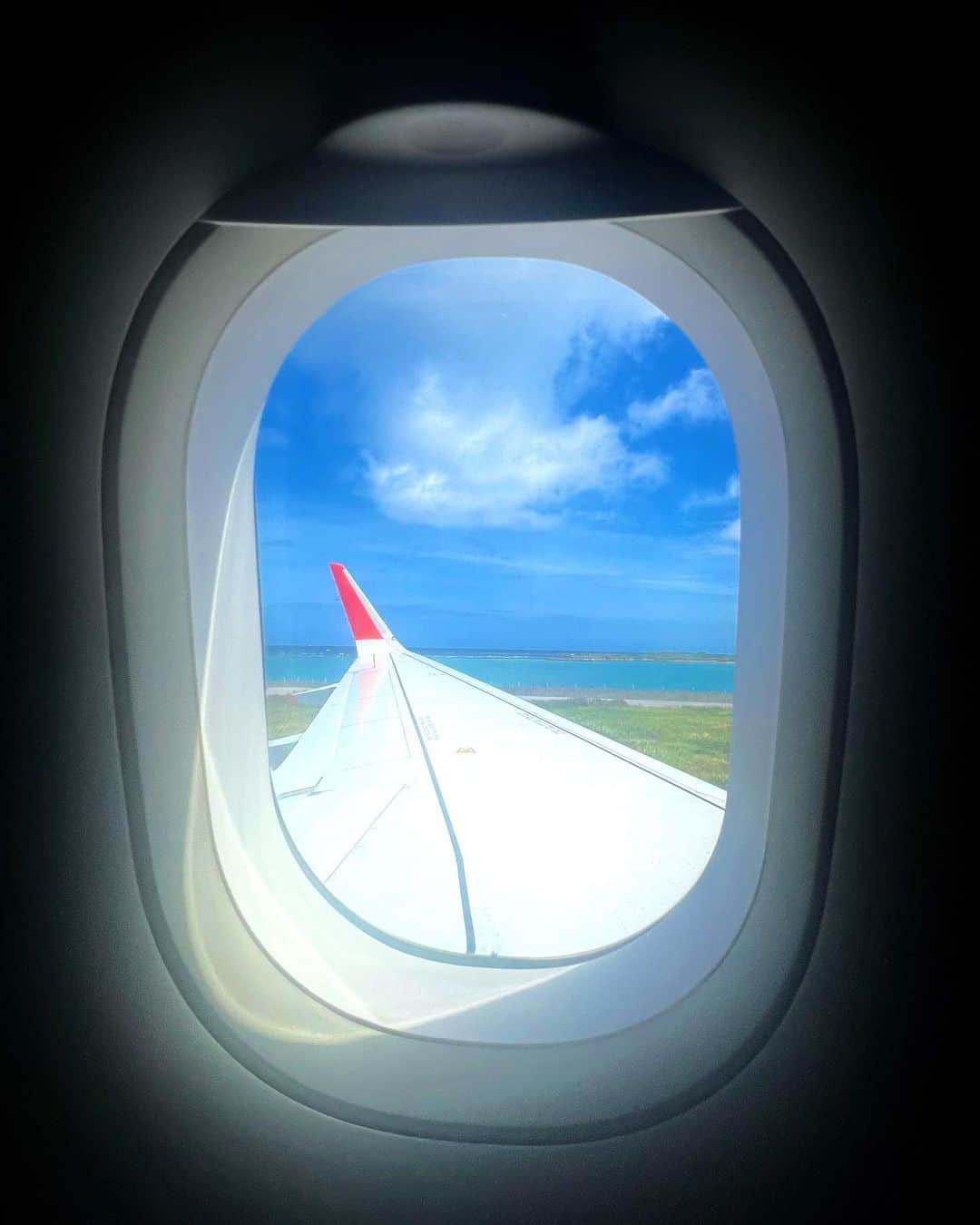 富久美玲のインスタグラム：「✈️」