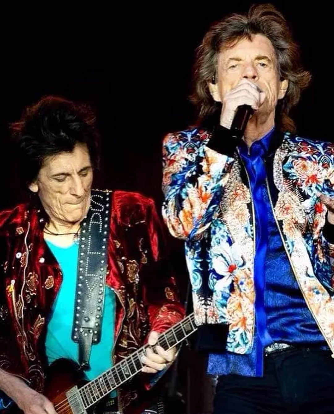 ロン・ウッドさんのインスタグラム写真 - (ロン・ウッドInstagram)「🎂🎉❤️😎Happy 80th birthday to @mickjagger! ❤️」7月26日 14時47分 - ronniewood