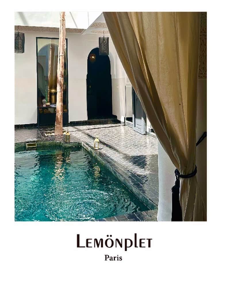 Official lemönplet Instagramのインスタグラム：「MOROCCAN CHIC For this summer,  Lemönplet is delighted to introduce our resort collection inspired by the strong colors and vibrant energy of Marrakech.  Slip into our resort collection filled with Moroccan fantasy. Feel the chaotic alleyways of the medina and explore the magical charms of souks offering traditional textiles, colorful spices, and leather goods.  Our resort collection is perfect for your destination-ready getaway with rich, luxurious colors and textures.  We've got everything covered for every occasion from a breezy stroll down the garden to an evening filled with romance and cocktails.  Discover Lemönplet's resort collection and fulfill your fantasy this summer.  #Lemonplet #paris #Lemonplet_23reresor」