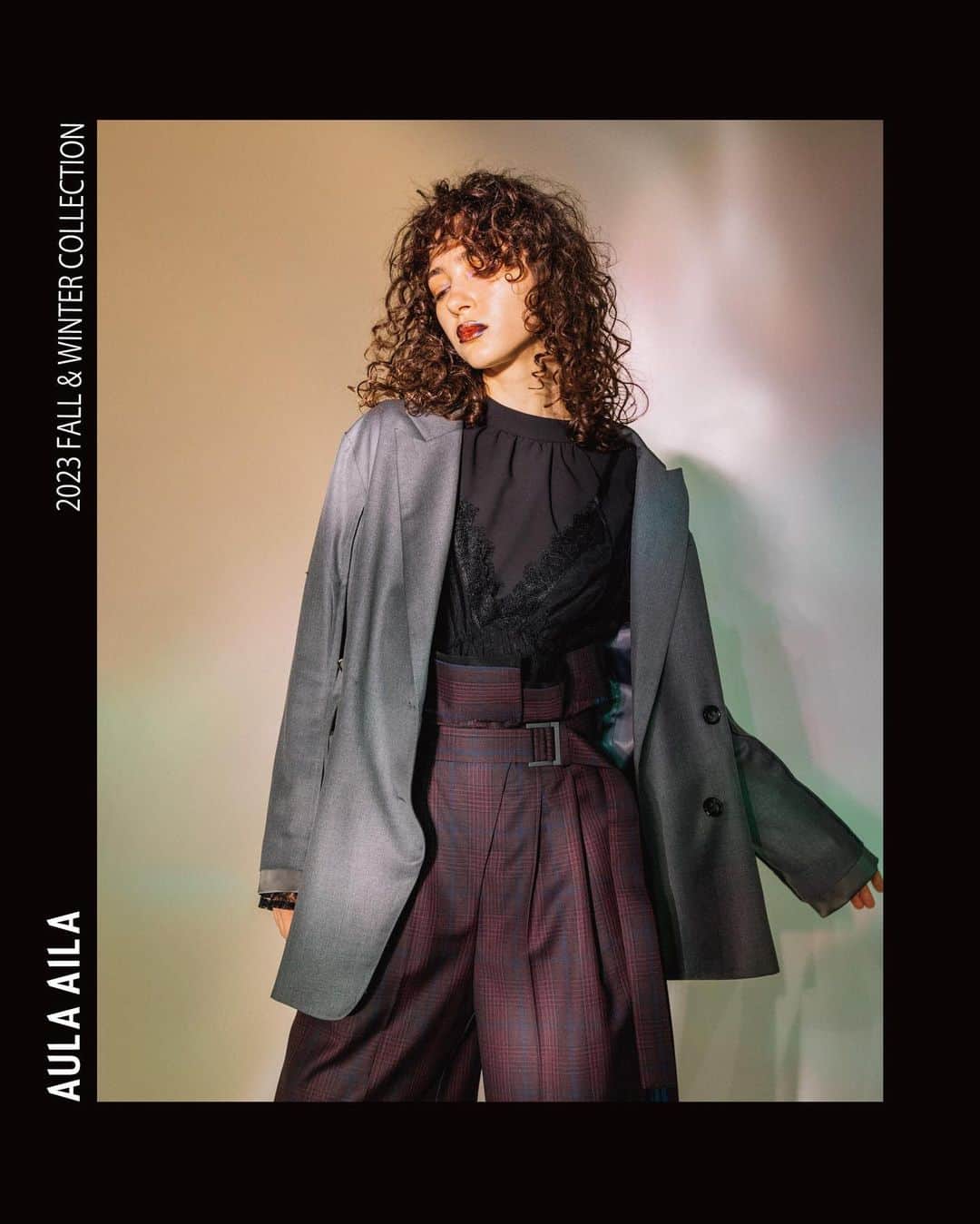 AULA AILAのインスタグラム：「【2023 FALL & WINTER COLLECTION】  SLIT TAILORED JACKET COLOR GRAY SIZE 0 ¥27,500  HIGH WAIST LINE PANTS COLOR BORDEAUX SIZE 0/1 ¥27,500  ✔️AULA AILA OFFICIAL WEB STOREにて発売中」