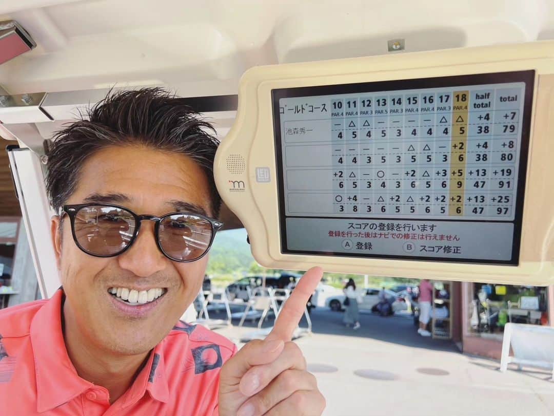 池森秀一さんのインスタグラム写真 - (池森秀一Instagram)「ついに目標の70台を達成✨ 次の目標はパープレイ⛳️ #DEEN #池森秀一 #musicproducer #golf #ゴルフ好き」7月26日 15時43分 - ikemori_shuichi