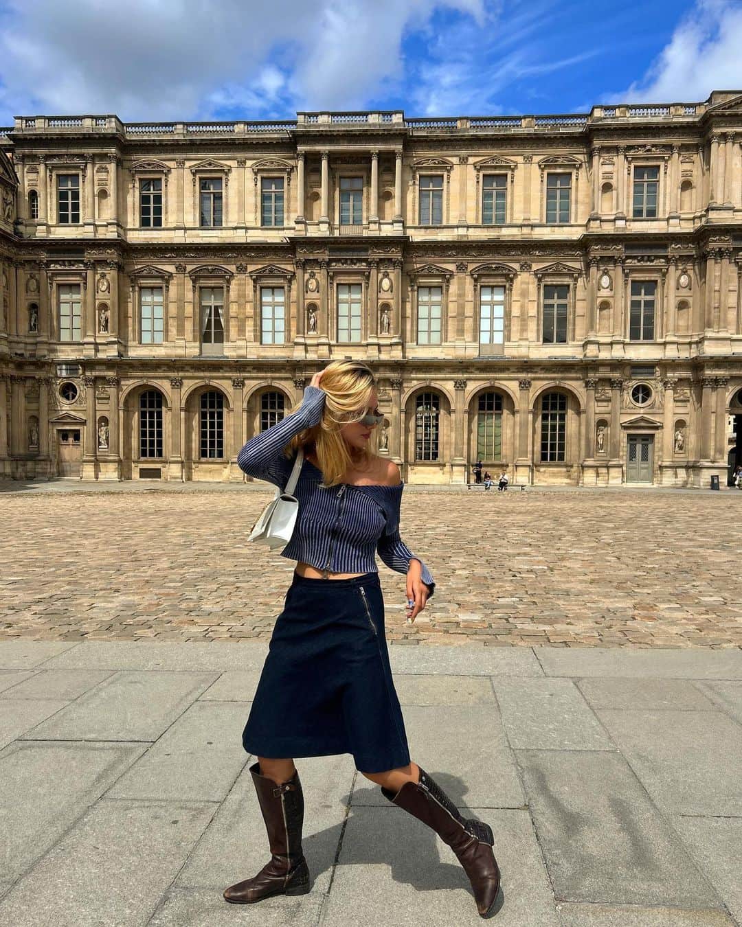 サクラ・キルシュのインスタグラム：「🇫🇷」