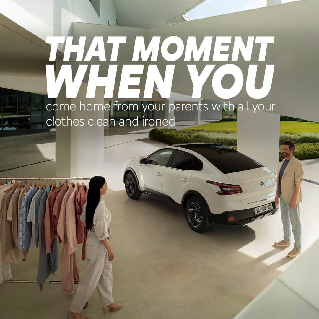 Citroënのインスタグラム：「Extra : trunk full of groceries #CitroënËC4X」
