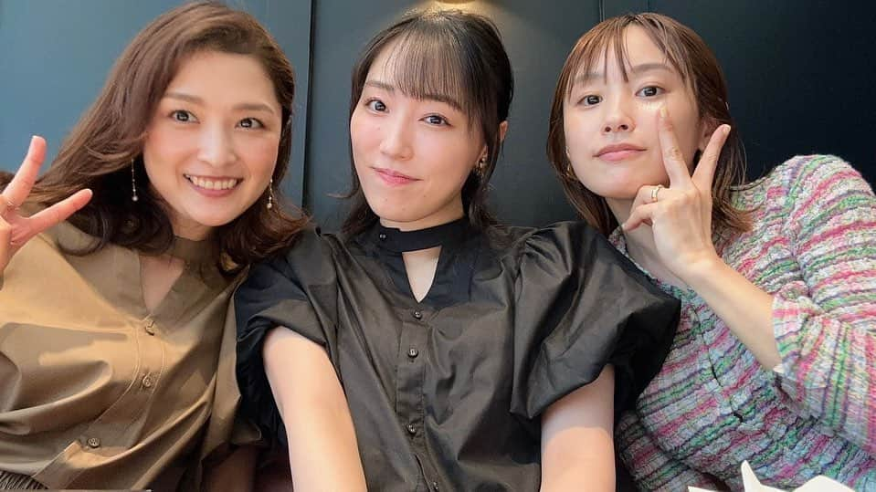 譜久村聖のインスタグラム：「石川さん、高橋さんと久しぶりのランチ会♡  いつも暖かく優しい空間°ʚ  ɞ°.  そしておふたりとも 終始可愛い🙈💗  9月に同じステージに立てるのも楽しみだな〜🥰  #石川梨華 さん #高橋愛 さん #譜久村聖 #4期5期9期#ランチ #morningmusume23 #モーニング娘 #morningmusume #モーニング娘23」