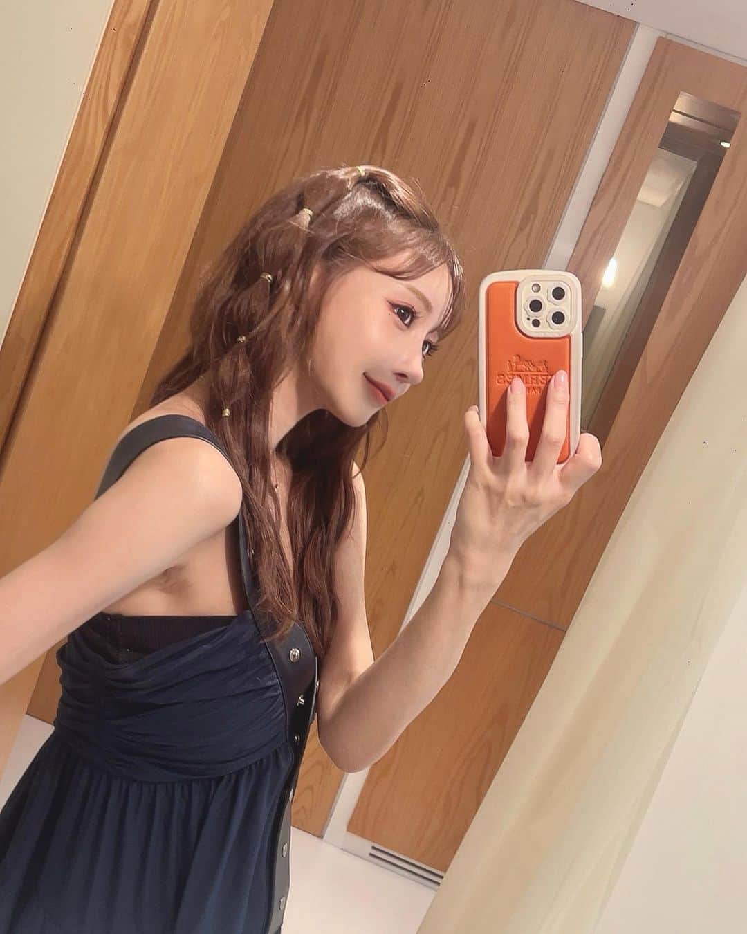 明日花キララさんのインスタグラム写真 - (明日花キララInstagram)「今日殺人的な暑さだけど みんな溶けてないですか？🍧(37.7℃)  #양파머리 🧅」7月26日 16時11分 - asukakiraran