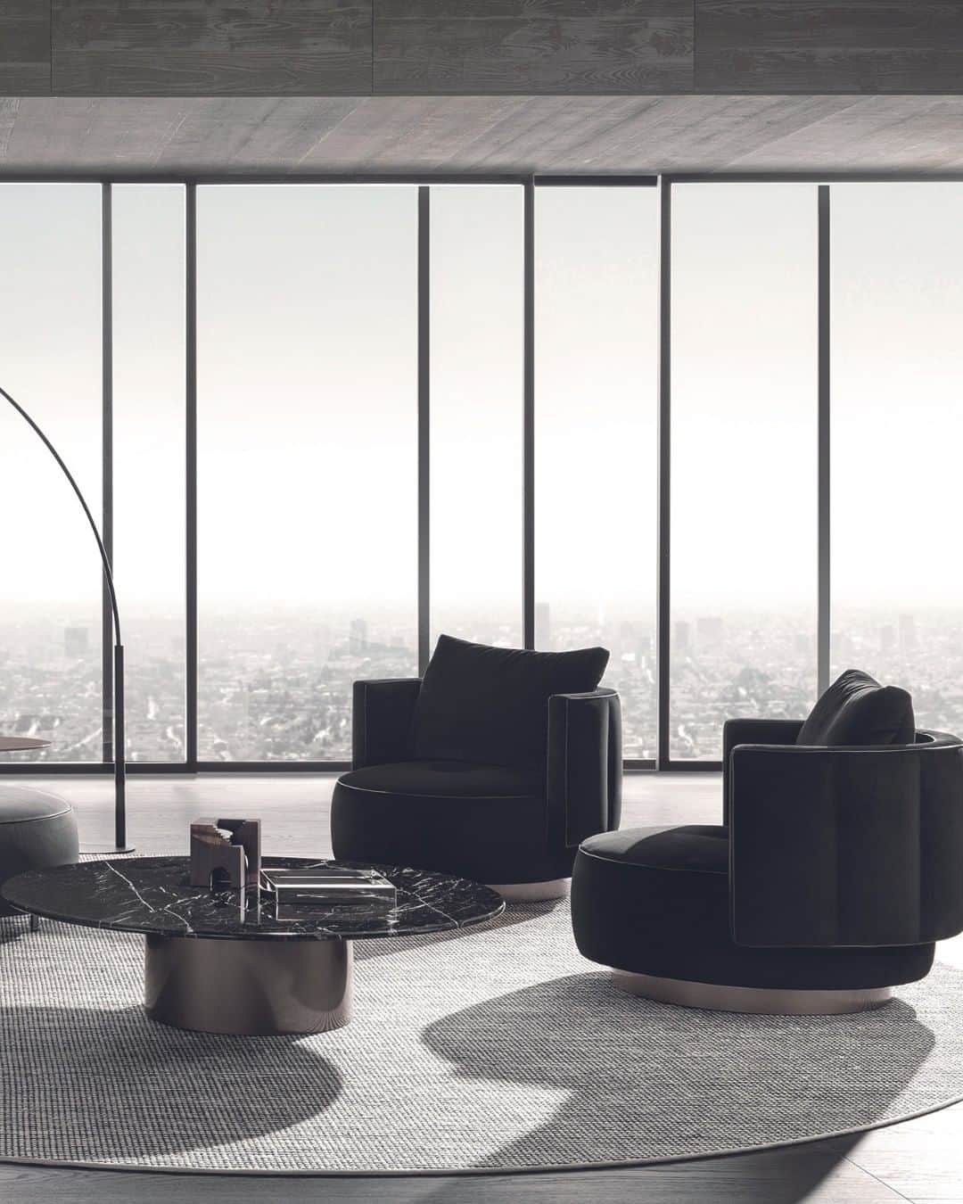 Minotti Londonさんのインスタグラム写真 - (Minotti LondonInstagram)「New for 2023, Torii Bold is characterised by the contrast between the large, softly rounded volumes of the upholstery and the lightness of the metal base structure on which it rests.  A family of seats created from the original iconic Torii design by Nendo studio, that retains the morphology of the backrest unchanged, while presenting a more solid and compact aesthetic: the two families dialogue harmoniously with each other in a clever interplay of full and empty volumes.  Tap the link in our bio to discover Torii Bold.  @nendo_official #torii #toriibold #nendo #minotti #minottilondon #interiordesign #design #designlovers」7月26日 16時18分 - minottilondon