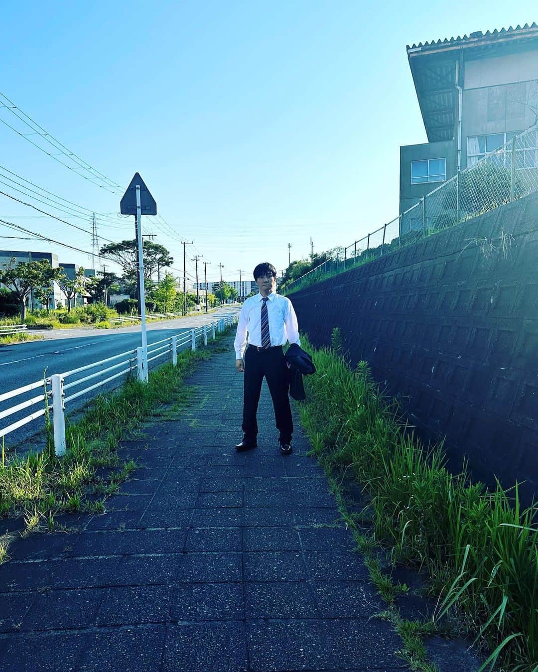 山本浩司のインスタグラム：「スーツ仕事。」