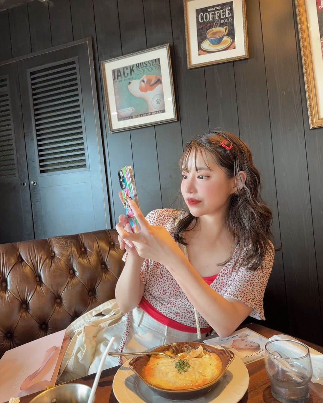 林田沙綾のインスタグラム：「夏ってだけで、全部が 天気よく感じる〜👄 今年は特に夏がおわってほしくないきもち、、」