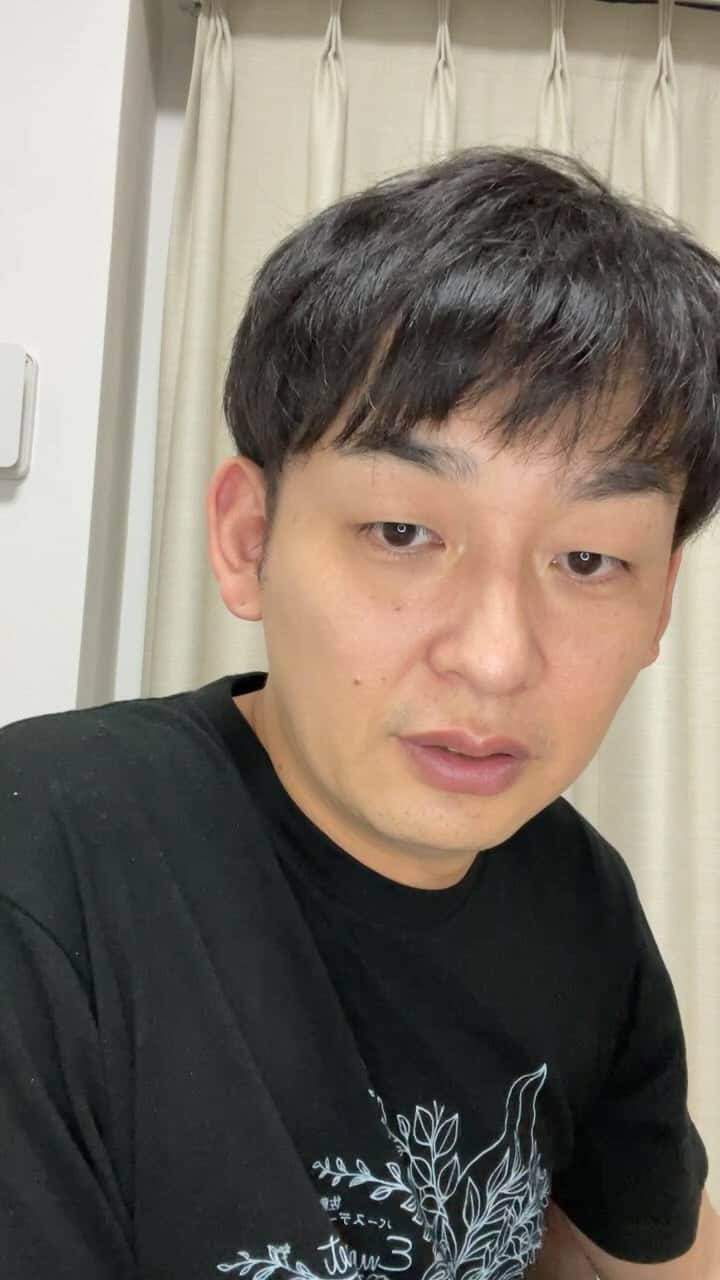 鈴木啓太のインスタグラム：「オフ会ありがとうございました！  またやります！ やってほしいって声をください！  それで動く男です！！  おやすみ💤  #手の感覚無くなる  #それぐらいの量  #差し入れありがとうございます  #btsに似てる人いる  #らしい」