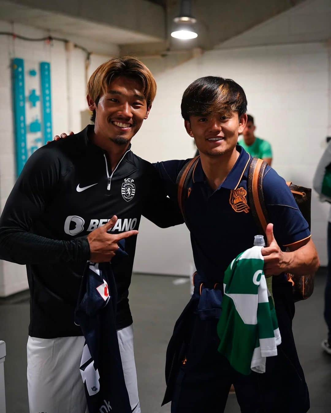 久保建英さんのインスタグラム写真 - (久保建英Instagram)「Primer partido de pretemporada. Sumando minutos y sensaciones.  　　 コンディション上げてきます🔥 お互い良いシーズンに❗️  #realsociedad  #守田英正  #久保建英」7月26日 19時19分 - takefusa.kubo