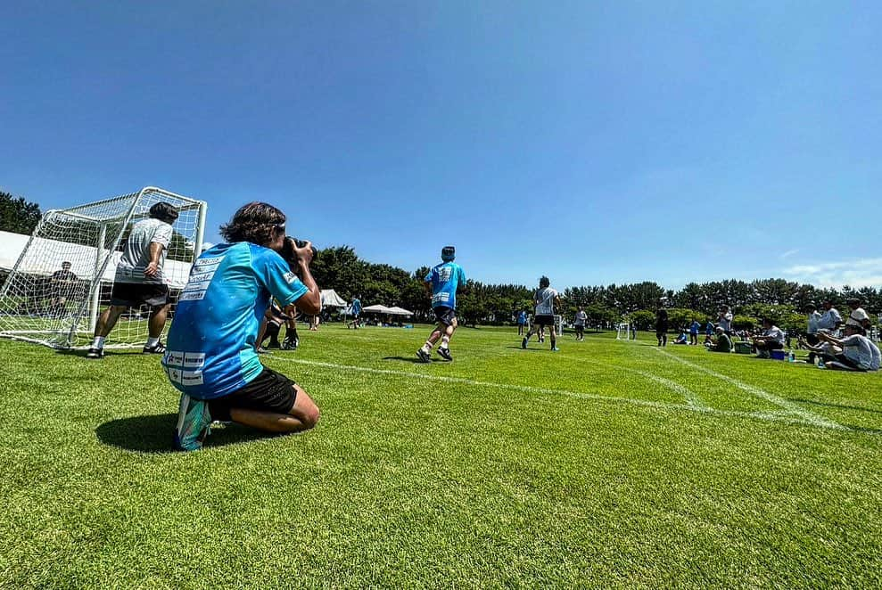 石川直宏さんのインスタグラム写真 - (石川直宏Instagram)「『ラララCUP in 湯野浜2023』  元フットサル日本代表の小野大輔さんが中心となって今回初開催となった2日間のフットサルイベント⚽️  スペシャルゲストとして参加させていただきました🤝  初めての地だったけど、素敵な場所✨  大会に参加された皆さん、関係者の皆さん、皆が笑顔になりっぱなしの時間でした😄  個人的には庄内平野に広がる田んぼや畑が気になりました👨🏽‍🌾🌾🫛✨  また是非来年も参加したいです！！  皆さん、ありがとうございました🙌  #ラララCUP @lalala_cup  #湯野浜 #鶴岡 #山形 #フットサル #futsal #フットボール #football #サッカー #soccer #小野大輔 さん @daisuke_ono  #NaohiroIshikawa #石川直宏」7月26日 19時25分 - sgss.18