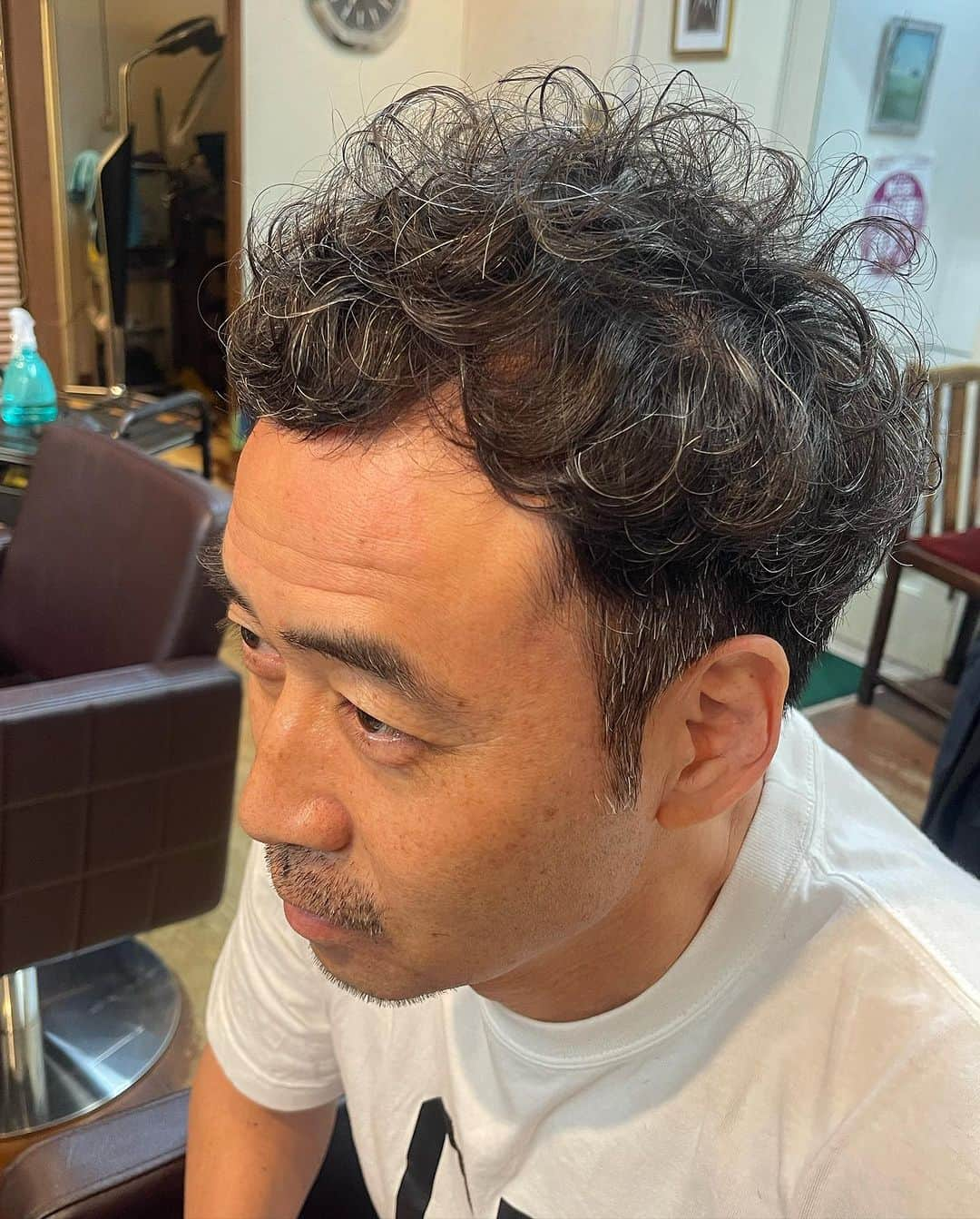 杉本知香さんのインスタグラム写真 - (杉本知香Instagram)「ワッキーさん、向くん、つつみくん スッキリー✂️✨ 向くん、さりげなく髪型変えました！ 4年前と比較（笑）  #中目黒美容室  #ペナルティワッキー #ワッキー #天津向#天津#オタク界のカリスマ  #ケンドーコバヤシ #つつみひろき#宮迫です」7月26日 19時47分 - sugimotoc