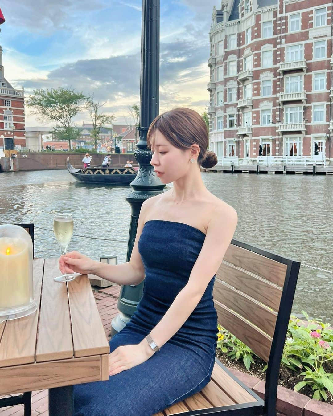 工藤はるかさんのインスタグラム写真 - (工藤はるかInstagram)「ハウステンボスの運河テラスにて..🕊️  夕方の時間帯に行ったのですが とってもチルな時間を過ごせてよかったな〜🍃  #ハウステンボス #光と運河のサマーフェスティバル #ホテルヨーロッパ#PR#長崎」7月26日 19時57分 - har_326