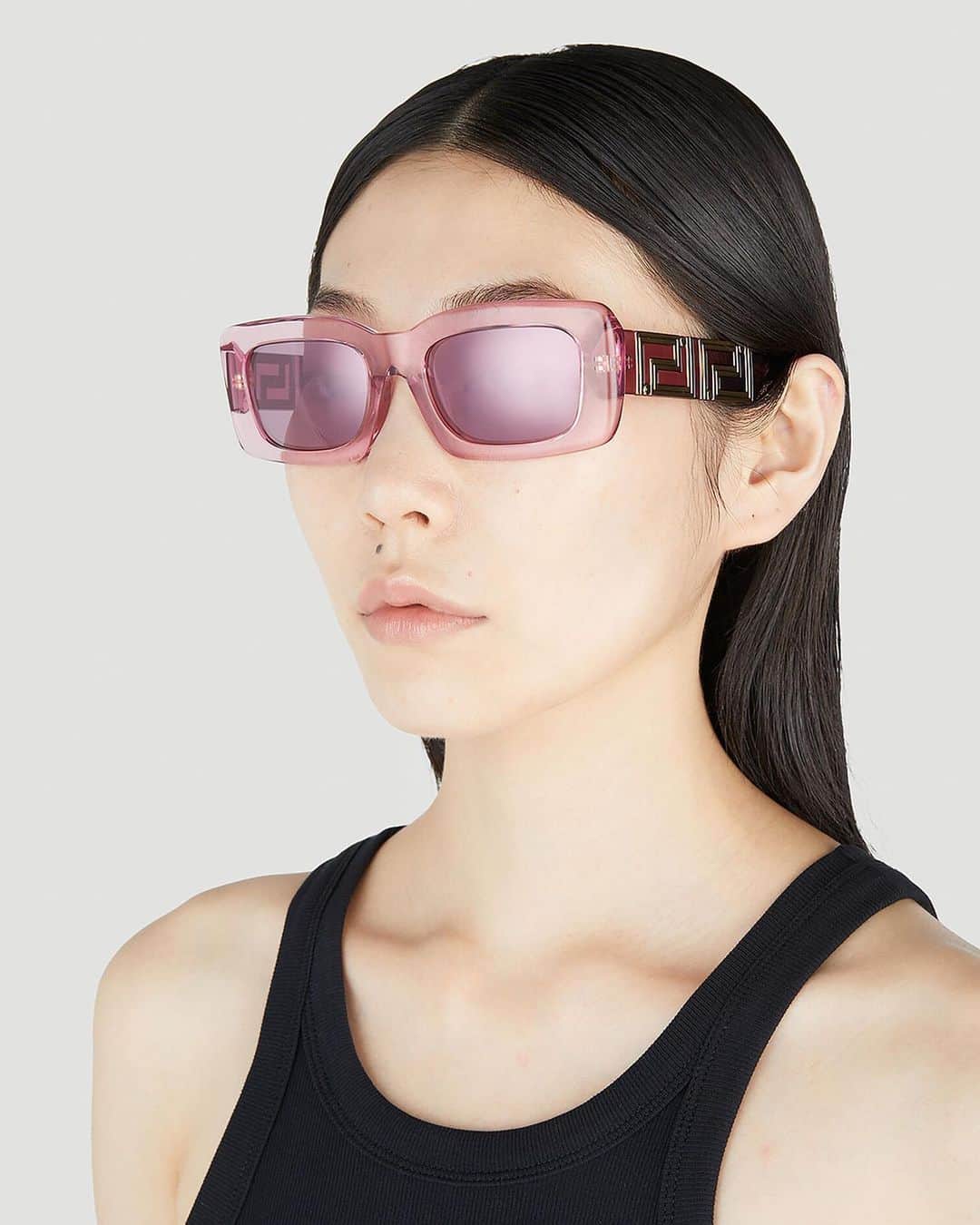 エルエヌシーシーのインスタグラム：「Versace sight lines  Shop now on LN-CC」