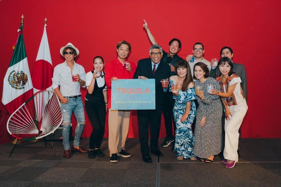 INORANのインスタグラム：「#nationaltequiladay in Japan ! #Mexicoそして#Tequila を愛する仲間と、#メキシコ大使館 で 最高のサルー🇮🇹🇮🇹!!!!!」