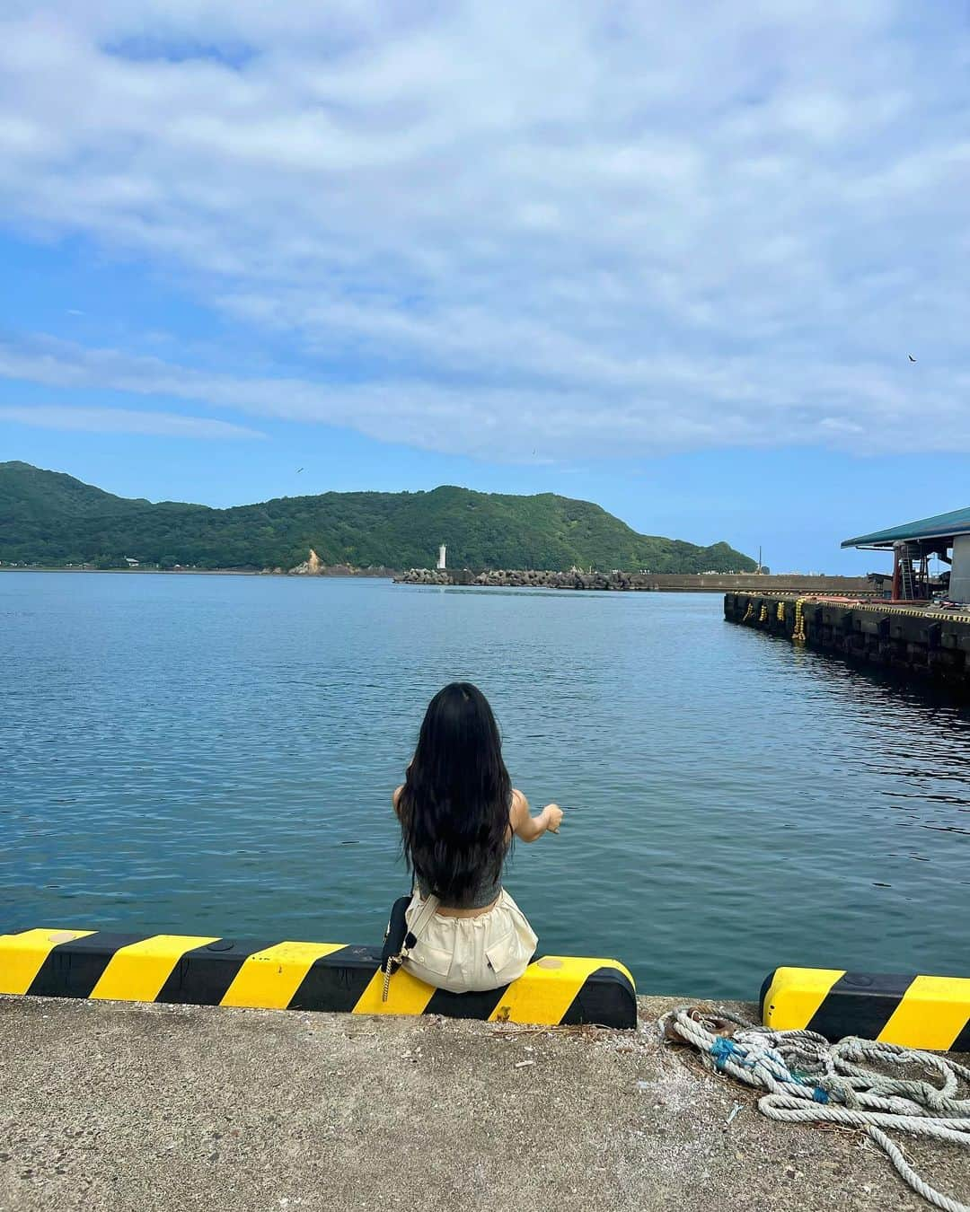 サラ・コールディさんのインスタグラム写真 - (サラ・コールディInstagram)「三重県🌊🏮✨ こちらもたくさん写真撮ったので しばらく関西投稿増えます🫶🏻 カナヅチだからここ座る時おっこちるのビビってたシーンが近々YouTubeであがります。🎥笑笑 #きほく燈籠祭  #チョコバナナ食べたの人生初 #バナナはこれからも生で食べます」7月26日 20時19分 - imsarakrd